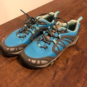 Merrell Women’s Hiking Shoes (Size 8.5)